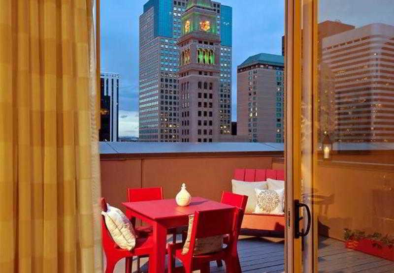 Courtyard By Marriott Denver Downtown Hotel Exterior photo