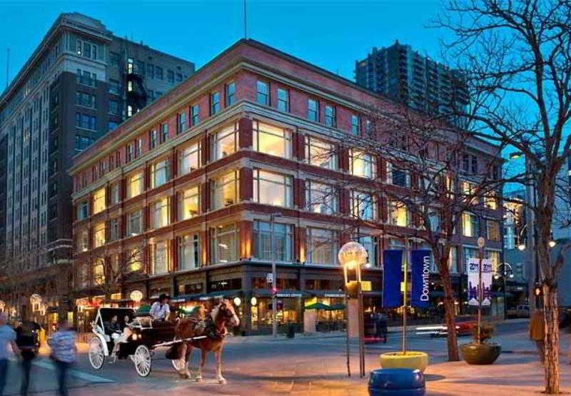 Courtyard By Marriott Denver Downtown Hotel Exterior photo